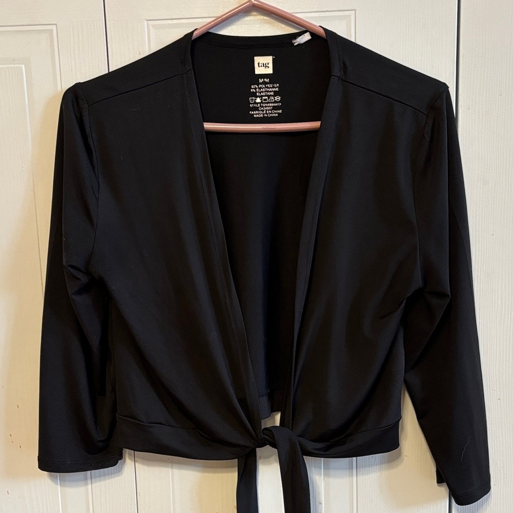 tag Black Tie-Front Blouse